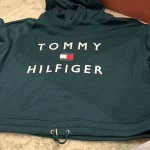 Never worn Tommy Hilfiger green pull over